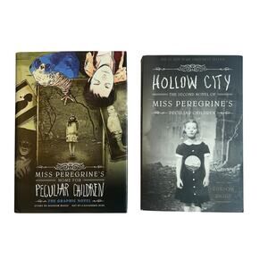 Miss Peregrine's Peculiar Children Hardback Graphic Novel & Hollow City Book 2